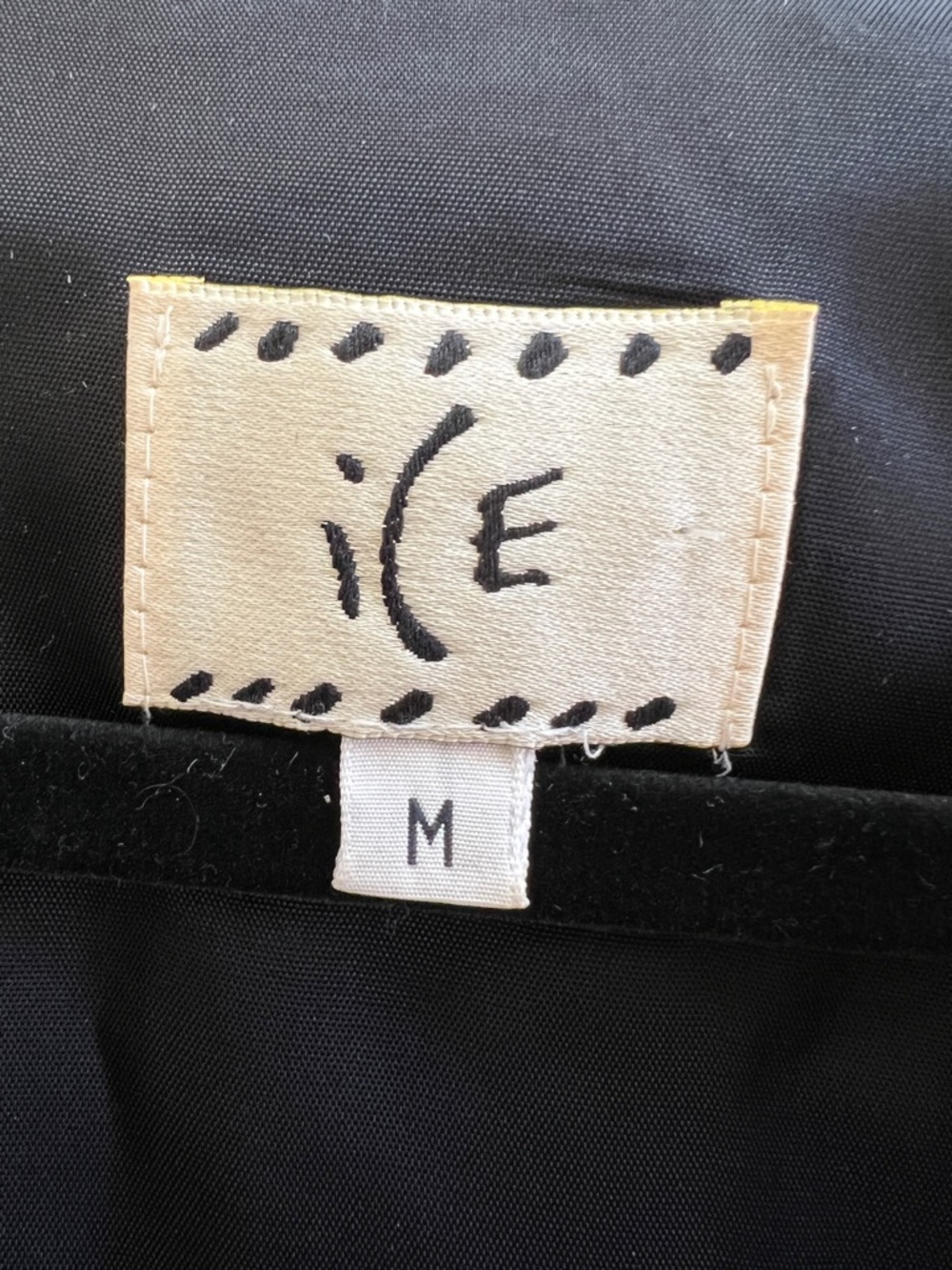 Vintage ICE Embroidered Vest Black Gold Boho Tie Back Cottagecore M - Picture 3 of 5